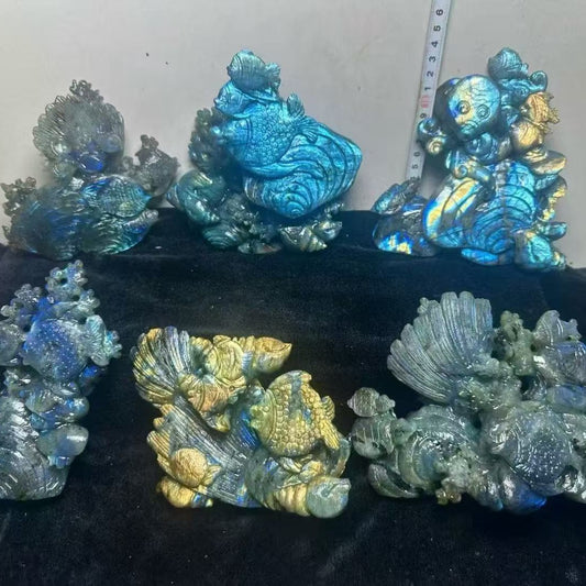 Exquisite Crystal carvings